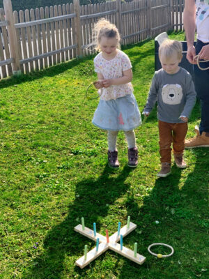 Jeu de Lancer d'Anneaux en Corde et Bois