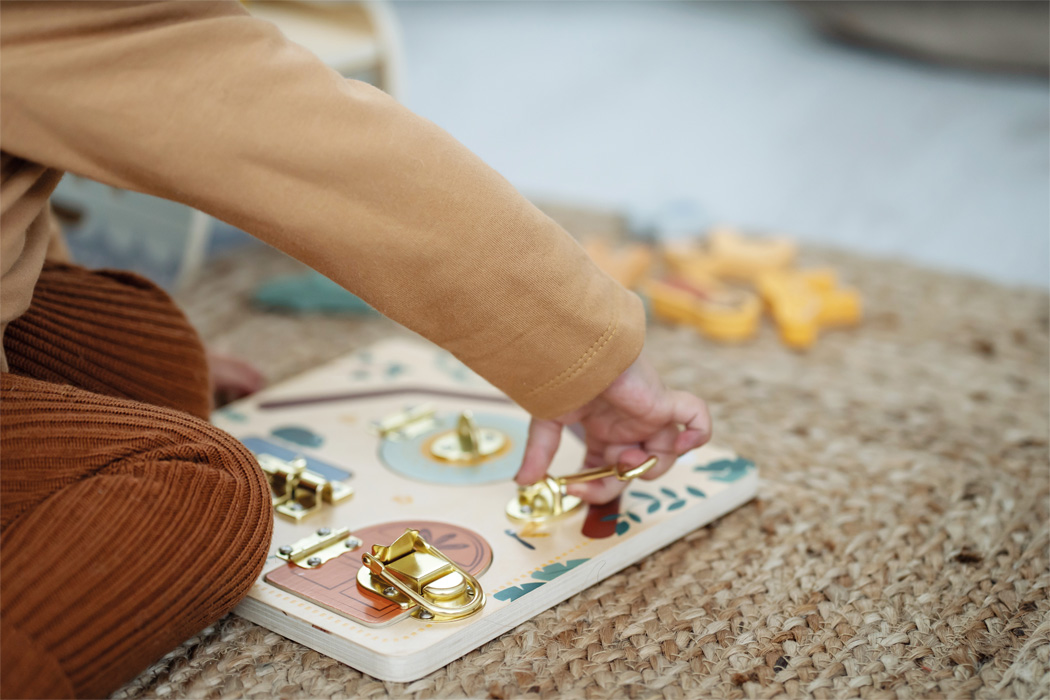 Planche de Motricité à Verrous "Safari" - Bois – Image 2
